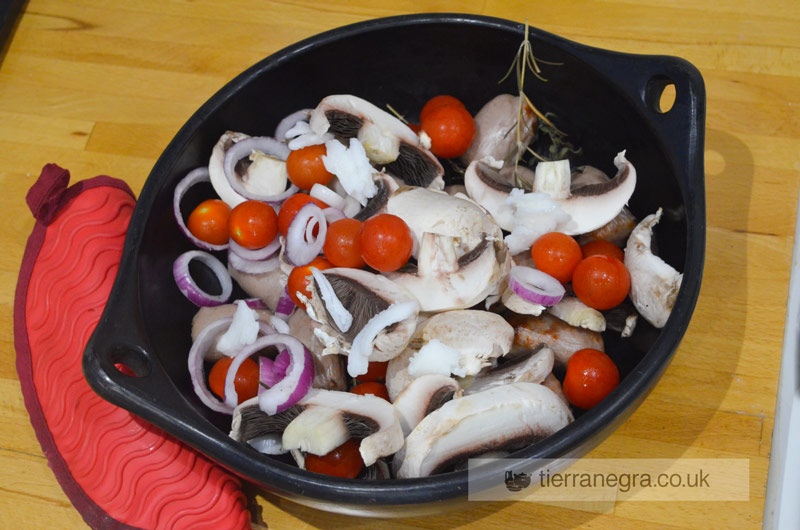 One-pan chickpeas with sausage, mushroom and tomato