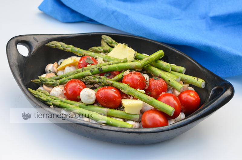 Roasted asparagus, mushrooms and tomatoes